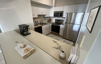 1 bed, 1 bath, $2,595, Unit Unit 502
