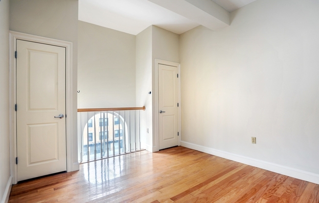 2 beds, 2 baths, 1,043 sqft, $4,400, Unit 306