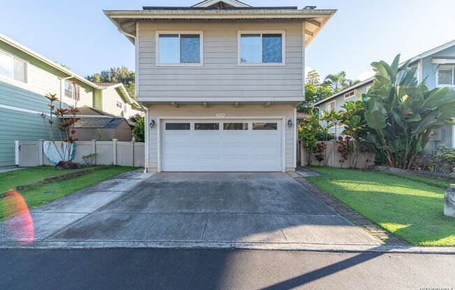 Immaculate 3bd/2.5 SF Home With Upstairs Office Nook & Bonus Room