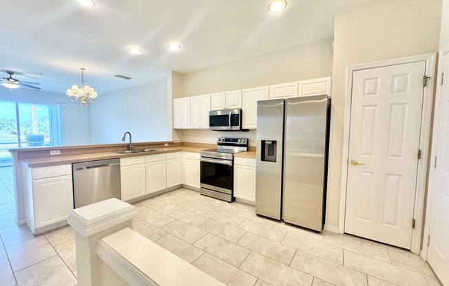 **STRATFORD PLACE**3 BED/2 BATH**TOWNHOME**GARAGE**CENTRAL NAPLES**ANNUAL RENTAL**