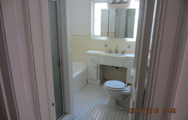 Studio, 1 bath, $1,500, Unit E