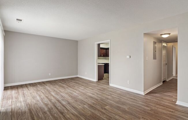 3 beds, 2.5 baths, 1,490 sqft, $1,650, Unit 5402