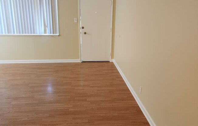 1 bed, 1 bath, $2,195, Unit 04