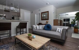 Studio, 1 bath, 548 sqft, $2,100, Unit 122