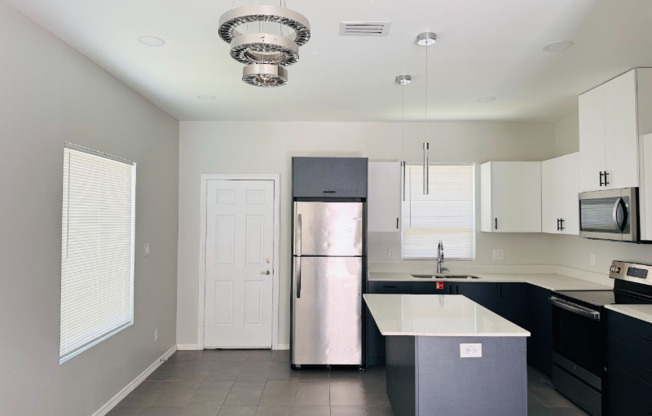 3401 FRIO AVE