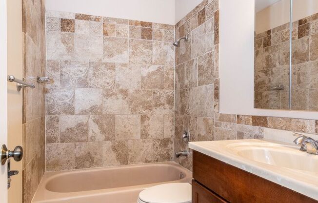 2 beds, 1.5 baths, 1,080 sqft, $2,495, Unit B101
