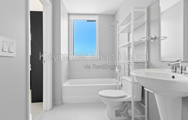 3 beds, 4 baths, 2,734 sqft, $8,500, Unit Apartment 3800