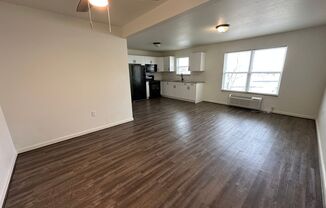 2 beds, 1 bath, $850, Unit 201 S Illinois St #10