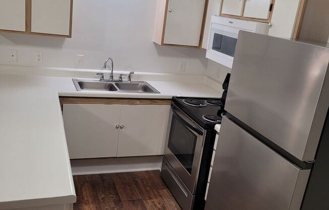 1 bed, 1 bath, 600 sqft, $900, Unit 1901 15D