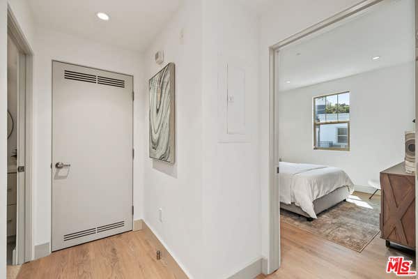 2 beds, 2 baths, 1,120 sqft, $5,295