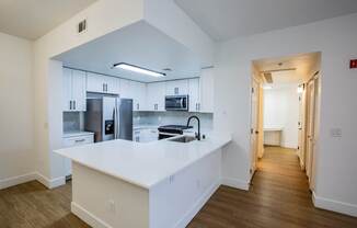 SPACIOUS, TRANQUIL
LIVING IN HENDERSON