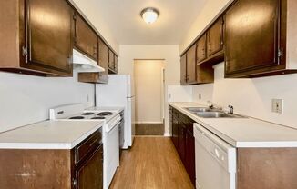 2 beds, 1.5 baths, 875 sqft, $1,275, Unit 3