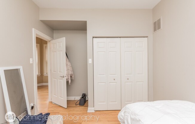 863 W Cornelia Ave 2