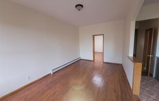 2 beds, 1 bath, 700 sqft, $3,000, Unit 1