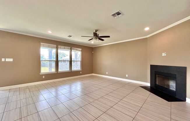 Modern 5/BR 3/BA Home with Spacious Living & Luxury Features