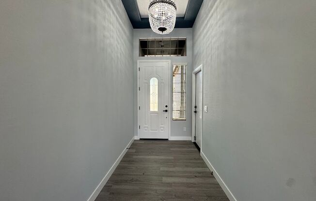 BEAUTIFUL 4 BEDROOM 2 BATHROOM HOME IN PHOENIX