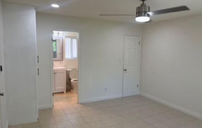 1 bed, 1 bath, $1,995, Unit 12