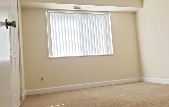 2 beds, 1.5 baths, 1,050 sqft, $2,025, Unit 3347 #101