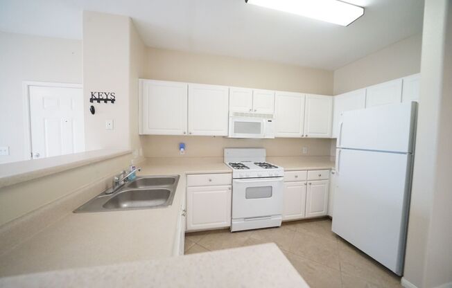 1 bed, 1 bath, $1,295, Unit Building 4