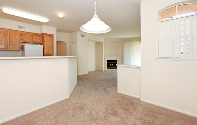 3 beds, 2 baths, 1,315 sqft, $3,295, Unit Unit 0503