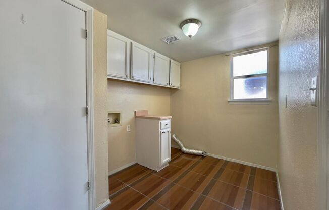 3 beds, 2 baths, $1,845