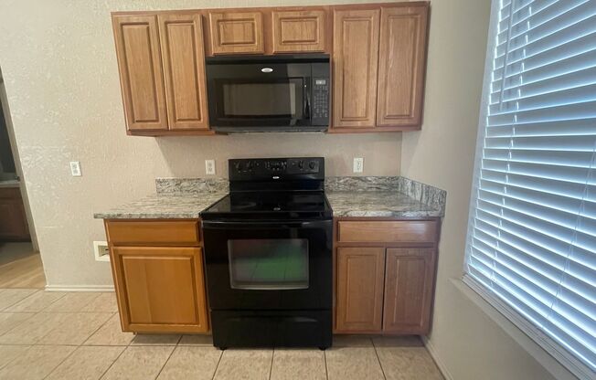 3 beds, 2 baths, $1,550