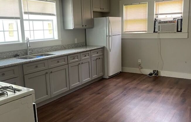 2 bed 1 bath - Home for Rent