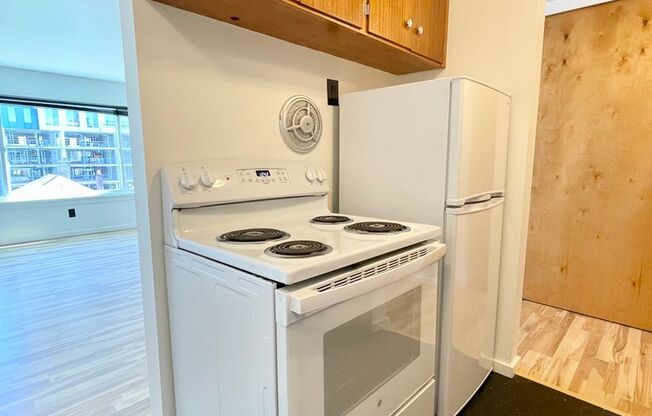 Studio, 1 bath, 464 sqft, $1,295