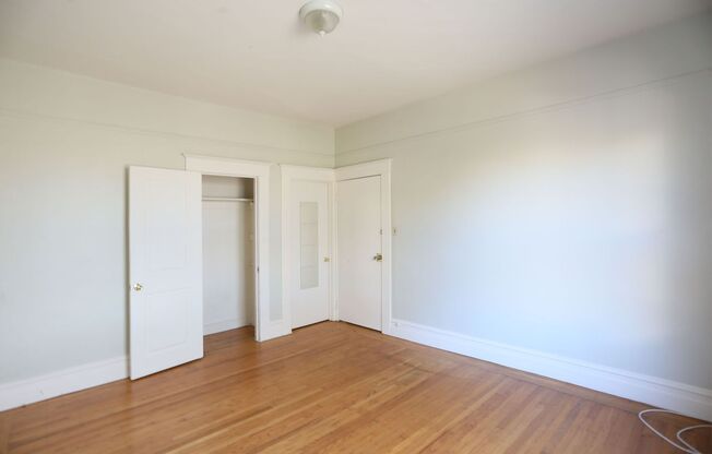 Large 3BR/1BA flat in North Beach, H/W Floors, Section 8 Considered (741 Greenwich Street)