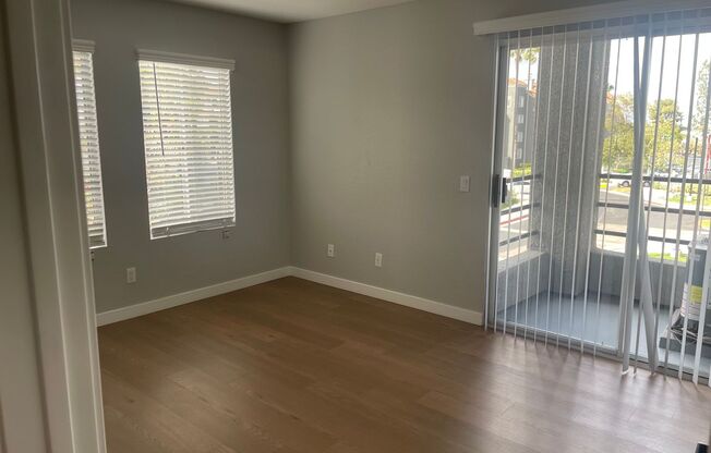 2 beds, 2 baths, 1,013 sqft, $3,495, Unit B-202