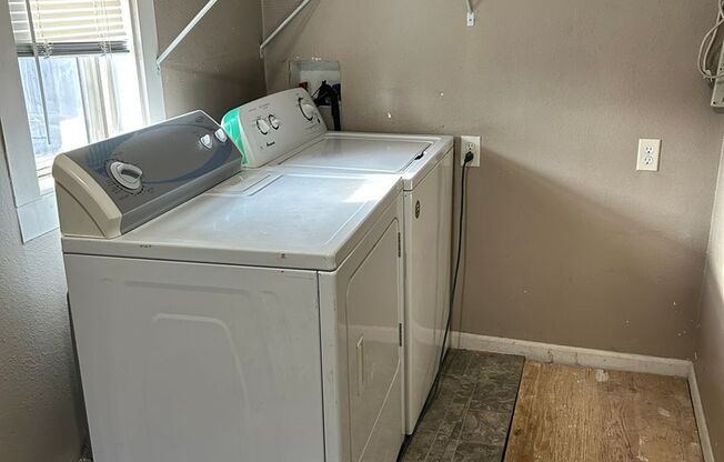 Cute Single Family 2 bedroom home