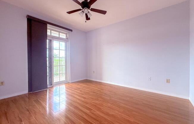 2 beds, 2 baths, 910 sqft, $2,700