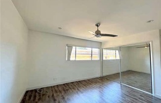 1 bed, 1 bath, 700 sqft, $2,300