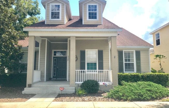 MOVE IN SPECIAL- Charming 3/2 home w/ formal office/4th bedroom and fenced yard in Harmony