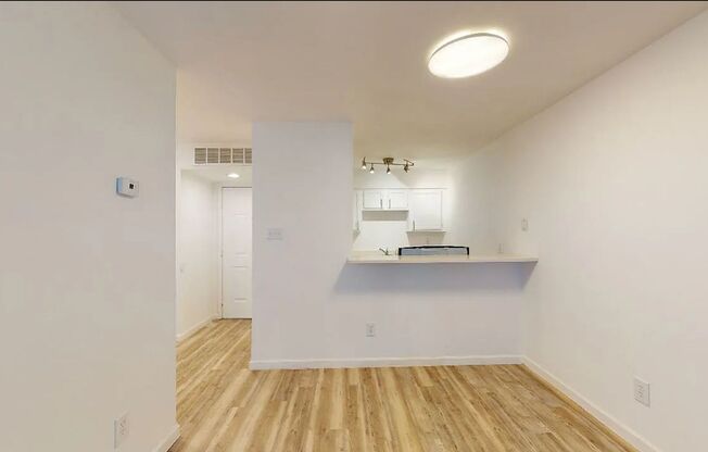 Lakewood East Condominiums