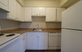 2 beds, 1 bath, 800 sqft, $970, Unit B304