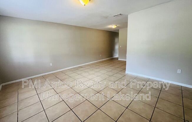 1031 CRESTVIEW AVE