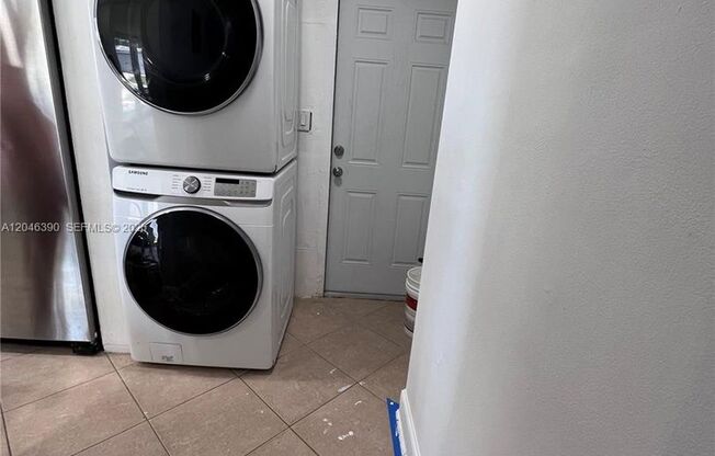 600 N 70TH TER #600 HOLLYWOOD, FL 33024