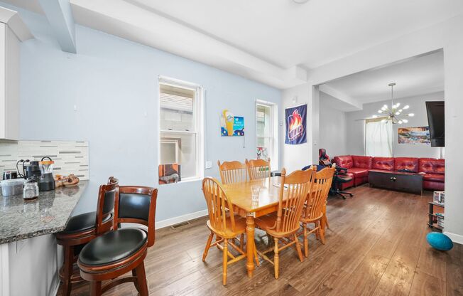 1307 S Ashland Ave. Spacious Home with 4 bedrooms