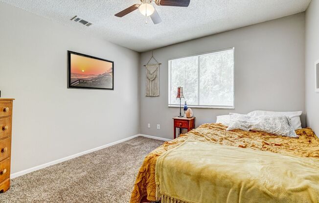 2 beds, 2 baths, 1,000 sqft, $1,050, Unit C21