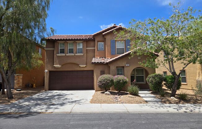 A Fabulous 3 Bedroom, 2 Bathroom  HOME IN MOUNTAINS EDGE!!!