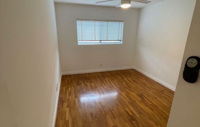 2 beds, 1 bath, 900 sqft, $3,450, Unit 18