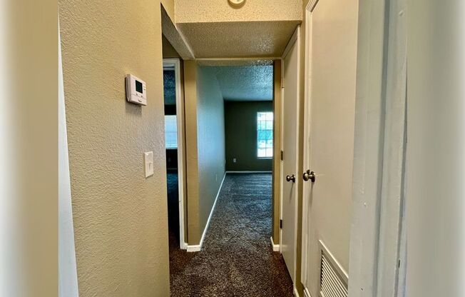 2 beds, 1 bath, $1,025, Unit 4016 SW 8th St Ter Apt B