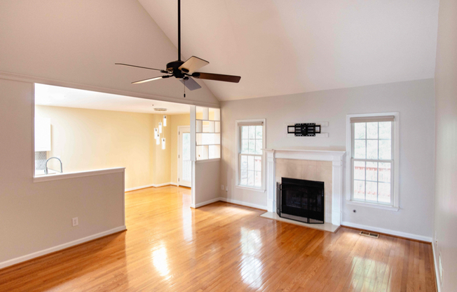 1465 ROSEWOOD CRK DR