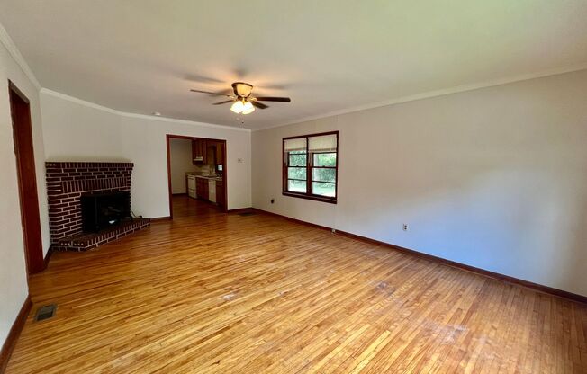 175 INGLEWOOD l 3 BED, 2 BATH