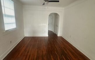 3 beds, 1 bath, $1,400