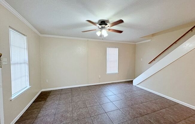 2 beds, 1.5 baths, $1,000