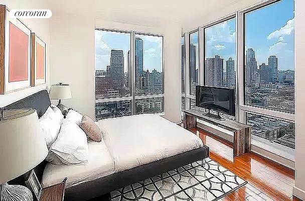 1 bed, 1 bath, 821 sqft, $5,800, Unit 24A