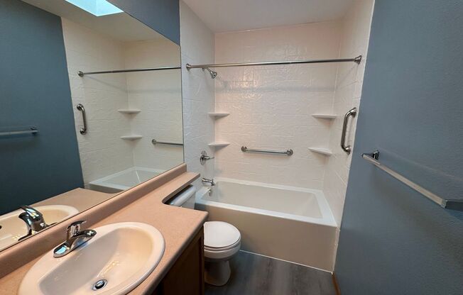 4 beds, 4 baths, $2,145