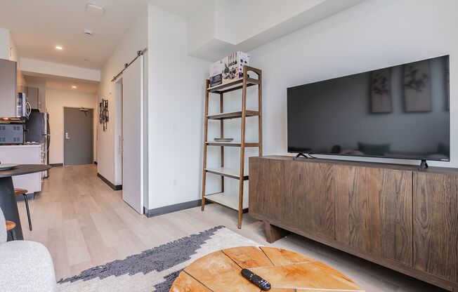 1 bed, 1 bath, 411 sqft, $1,625, Unit 715